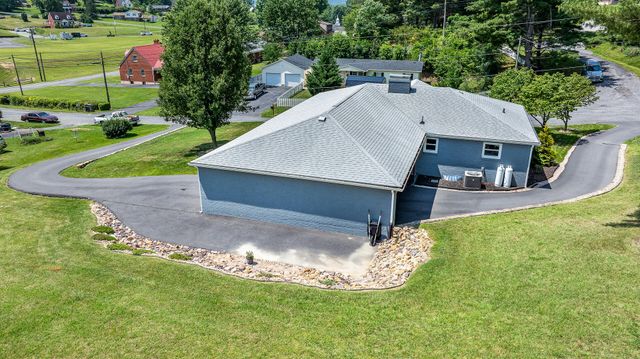 S 1307 Massie AVE, Covington, VA 24426