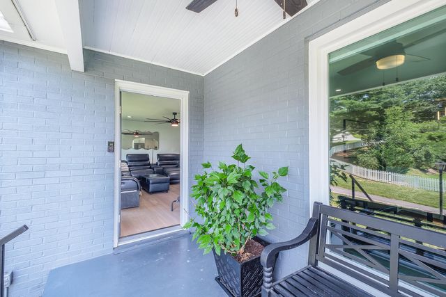 S 1307 Massie AVE, Covington, VA 24426