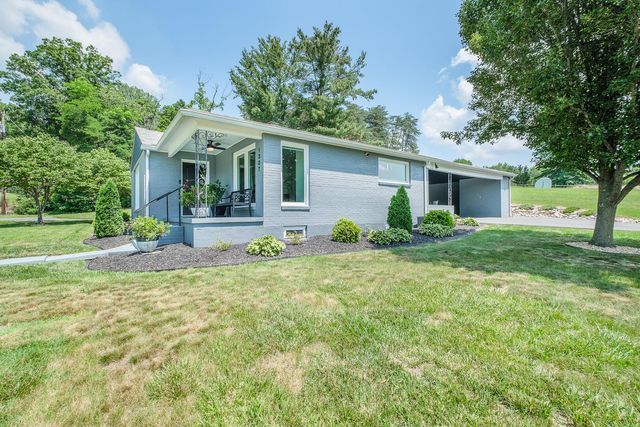 S 1307 Massie AVE, Covington, VA 24426