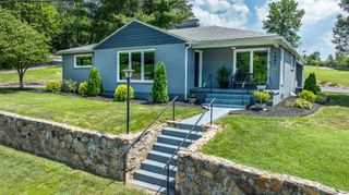 S 1307 Massie AVE, Covington, VA 24426