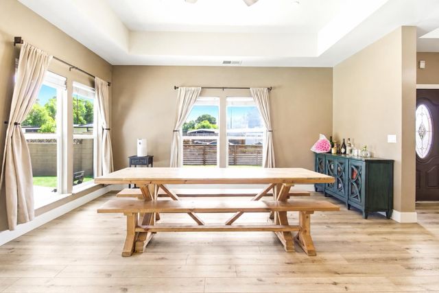4856 Hazelwood Ave, Carmichael, CA 95608