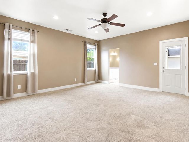 4856 Hazelwood Ave, Carmichael, CA 95608
