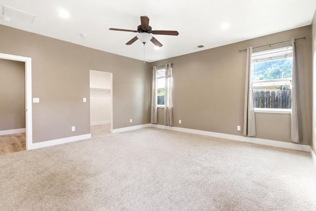 4856 Hazelwood Ave, Carmichael, CA 95608
