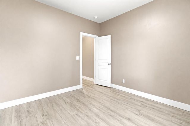 4856 Hazelwood Ave, Carmichael, CA 95608