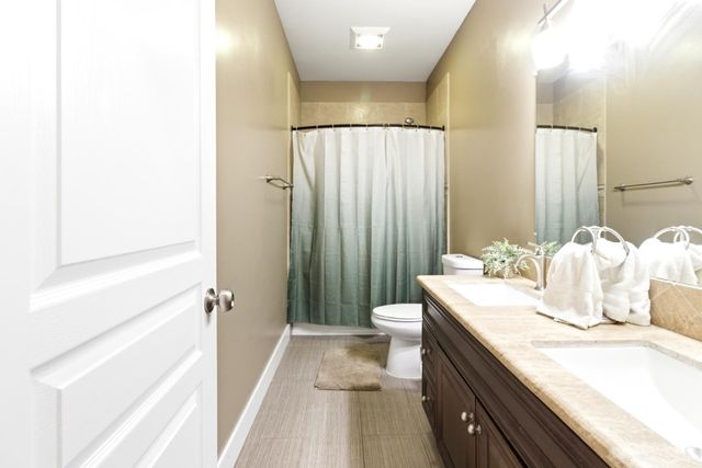 4856 Hazelwood Ave, Carmichael, CA 95608