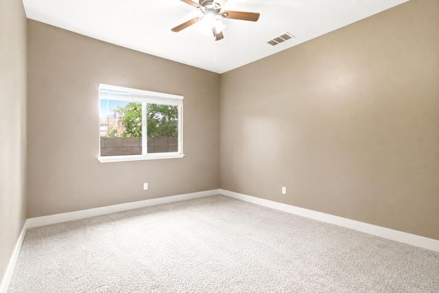 4856 Hazelwood Ave, Carmichael, CA 95608