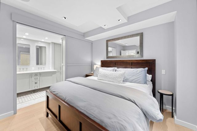 106 Central Park S Apt 14B, New York City, NY 10019