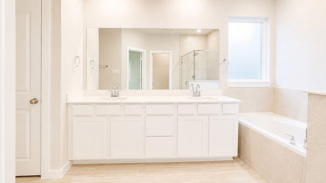 806 Mockingbird Passage Drive, Beasley, TX 77417