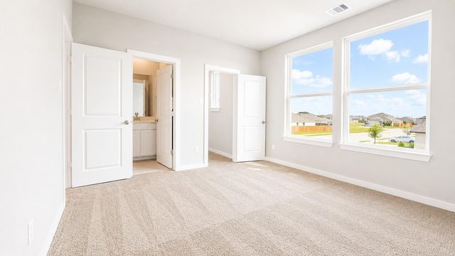 806 Mockingbird Passage Drive, Beasley, TX 77417
