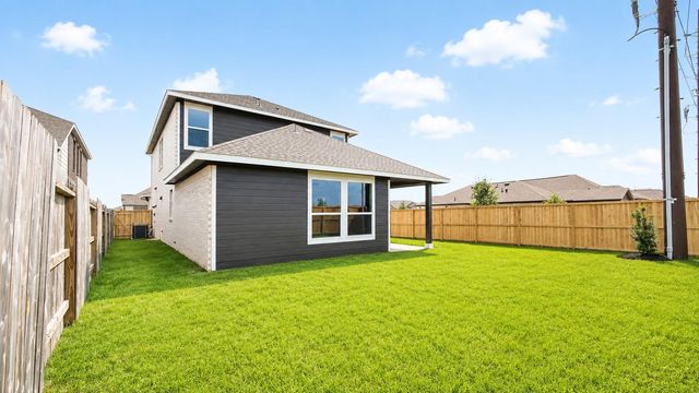 806 Mockingbird Passage Drive, Beasley, TX 77417