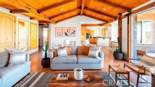 7529 Rockaway Avenue, Yucca Valley, CA 92284