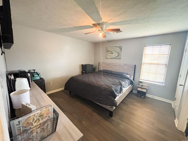 164 Middle Rd, Conway, AR 72032