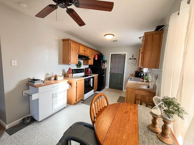 164 Middle Rd, Conway, AR 72032