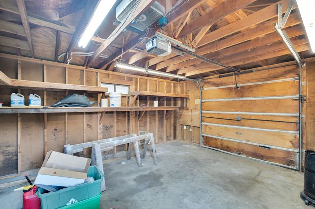 105 S 3rd Street, Midlothian, TX 76065