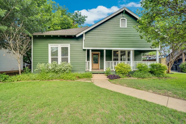 105 S 3rd Street, Midlothian, TX 76065