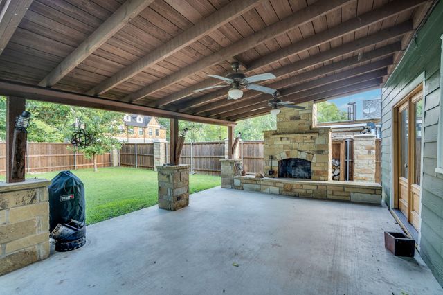 105 S 3rd Street, Midlothian, TX 76065