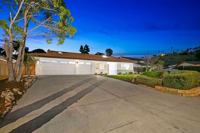 5620 Loping Ln, Bonita, CA 91902