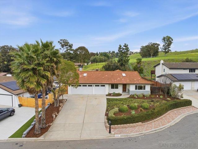 5620 Loping Ln, Bonita, CA 91902