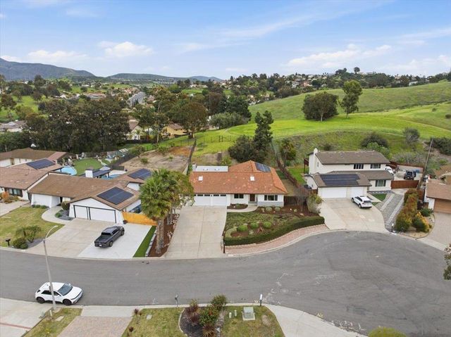 5620 Loping Ln, Bonita, CA 91902