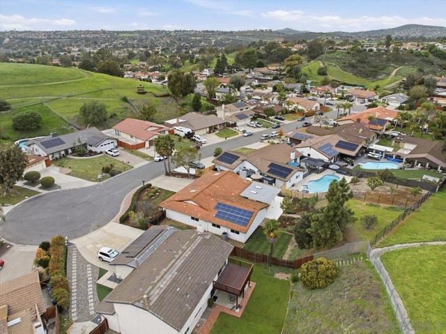 5620 Loping Ln, Bonita, CA 91902