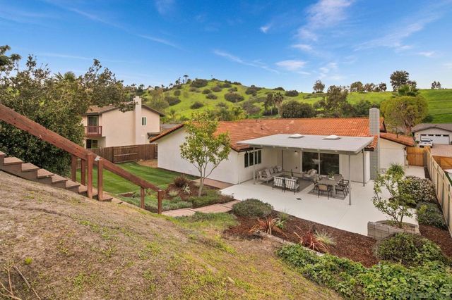 5620 Loping Ln, Bonita, CA 91902