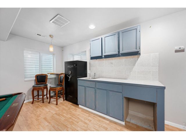 1902 Mainsail Dr, Fort Collins, CO 80524