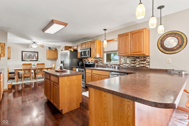 14761 S Us Highway 31, Elizabethtown, IN 47232