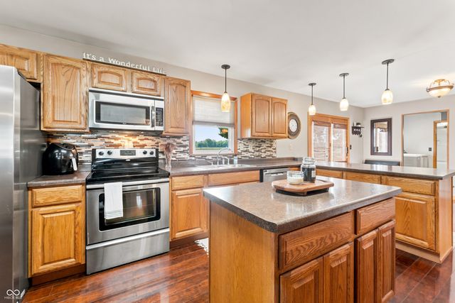 14761 S Us Highway 31, Elizabethtown, IN 47232