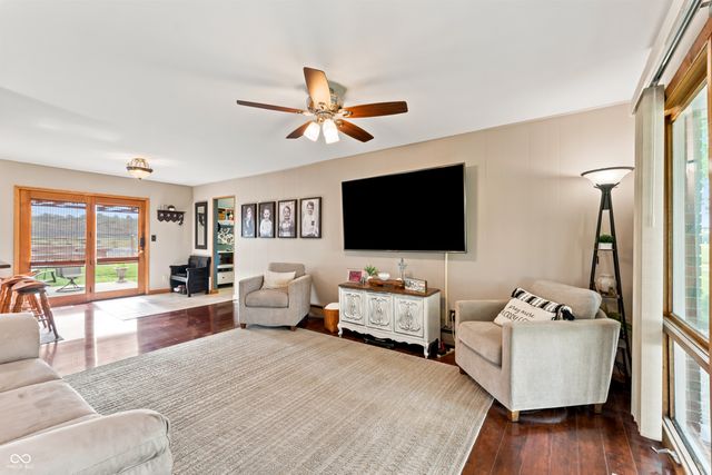 14761 S Us Highway 31, Elizabethtown, IN 47232