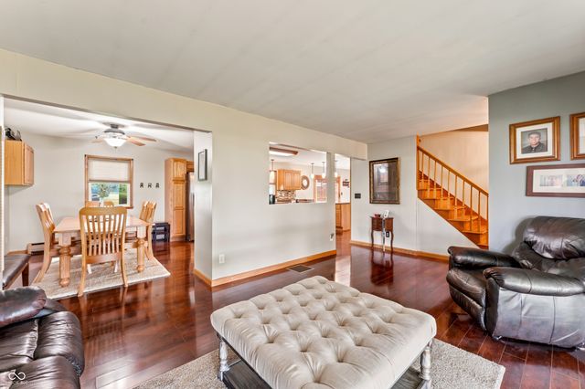 14761 S Us Highway 31, Elizabethtown, IN 47232