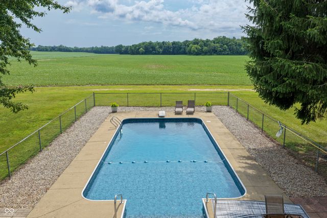 14761 S Us Highway 31, Elizabethtown, IN 47232
