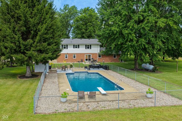 14761 S Us Highway 31, Elizabethtown, IN 47232