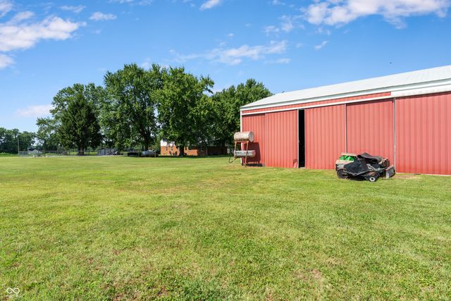 14761 S Us Highway 31, Elizabethtown, IN 47232