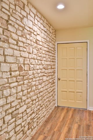 131 Creekside Dr, Boerne, TX 78006