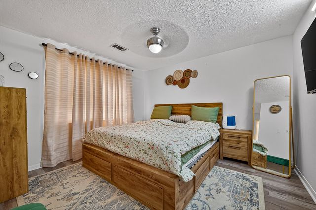 14819 Alderwick Drive, Sugar Land, TX 77498