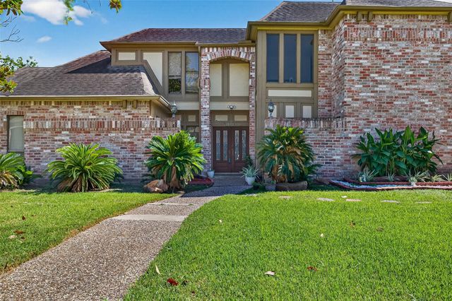 14819 Alderwick Drive, Sugar Land, TX 77498