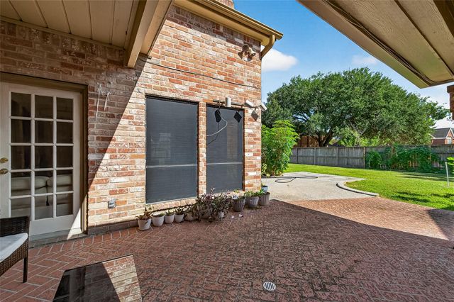 14819 Alderwick Drive, Sugar Land, TX 77498