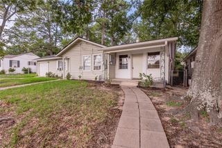 1412 22nd Street A, Huntsville, TX 77340