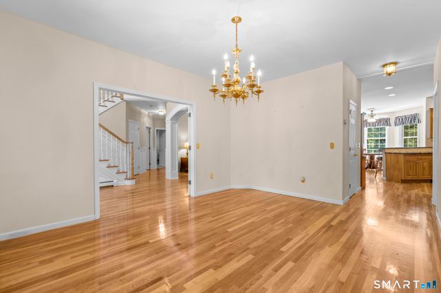 14 Wychwood Lane, Oxford, CT 06478