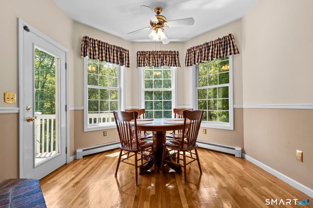 14 Wychwood Lane, Oxford, CT 06478