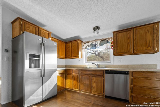782 County Road 4511, Hondo, TX 78861