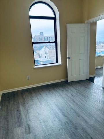 3005 W Cermak Road 3F, Chicago, IL 60623