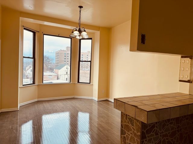 3005 W Cermak Road 3F, Chicago, IL 60623