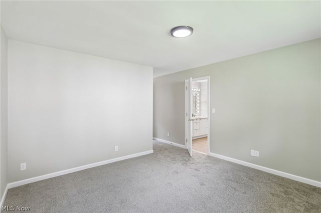 2141 Arms Drive, Girard, OH 44420