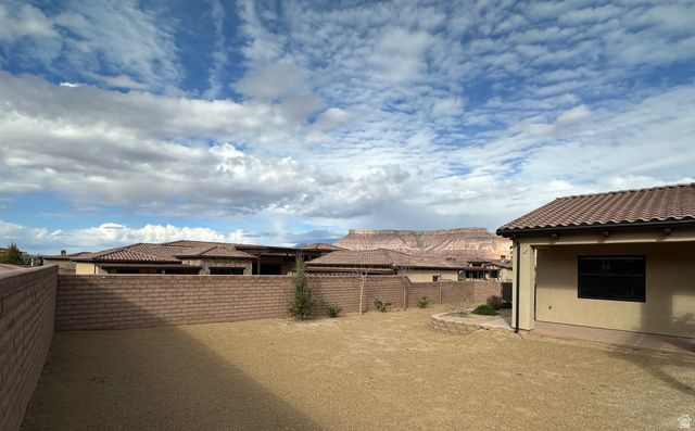 425 E ESTRELLA RIDGE DR, Virgin, UT 84779