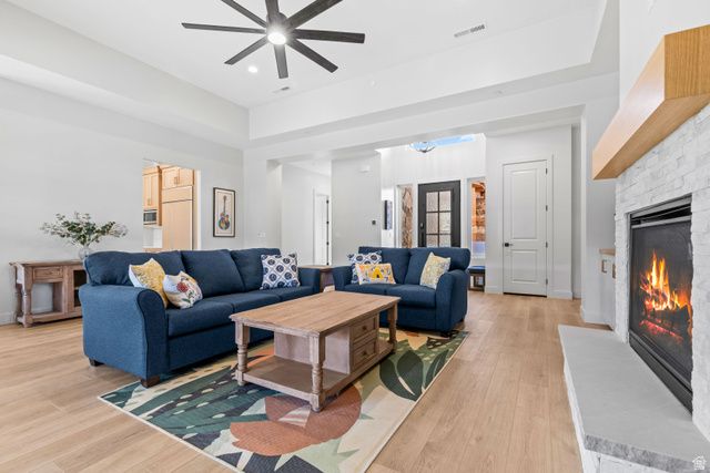 425 E ESTRELLA RIDGE DR, Virgin, UT 84779