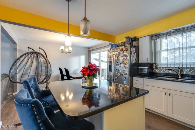 60 Santin Circle, Bedford, OH 44146