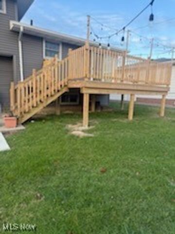 60 Santin Circle, Bedford, OH 44146