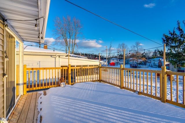 60 Santin Circle, Bedford, OH 44146