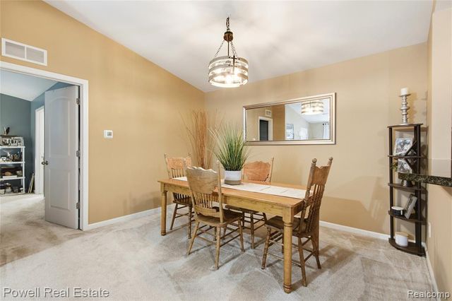 21950 Aberdeen Drive, Macomb, MI 48042